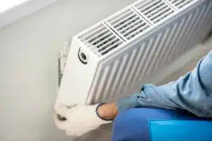 Chauffage efficace et élégant : Pourquoi procéder à la rénovation de radiateur en fonte ?
